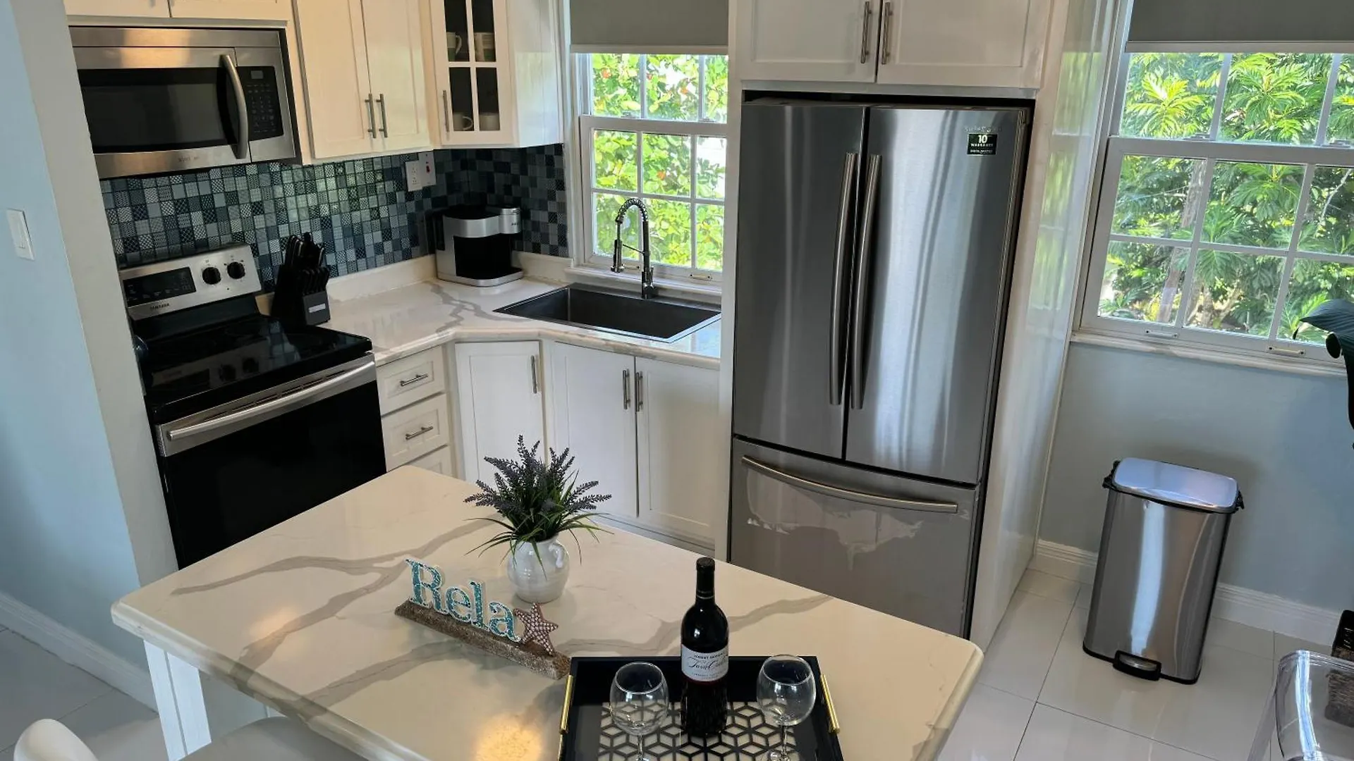 Marriott White Sands, Beachfront Condo At Negril Beach Club Appartement