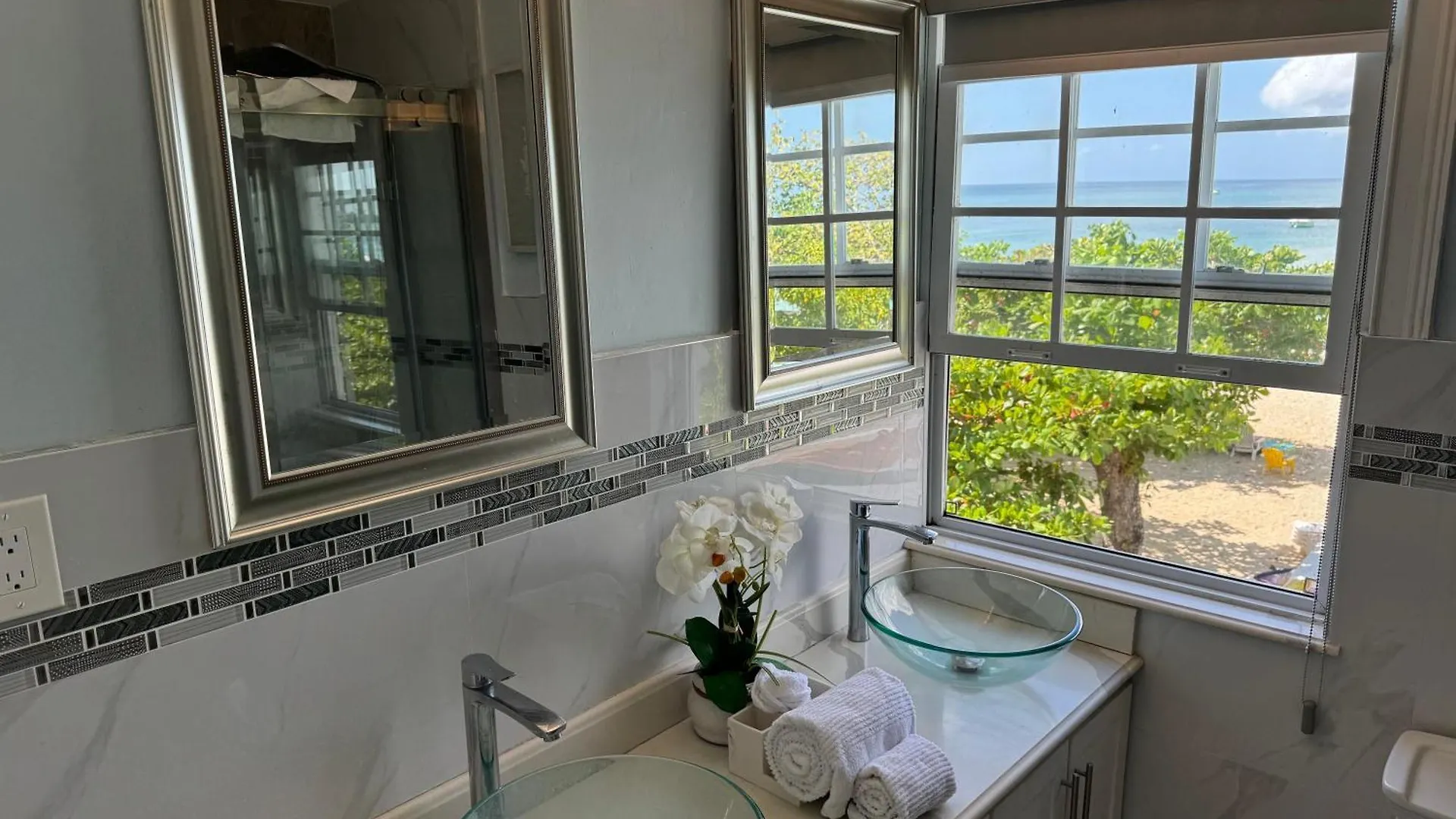 Appartement Marriott White Sands, Beachfront Condo At Negril Beach Club